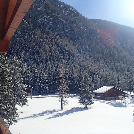 Le Rocher Hotel Champoluc Extérieur photo