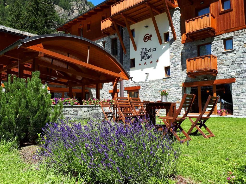 Le Rocher Hotel Champoluc Extérieur photo